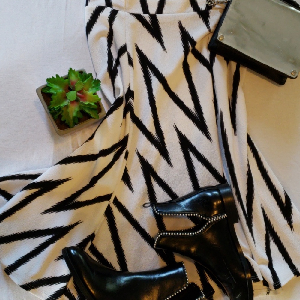 A line midi skirt